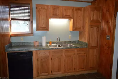5756 Nc Highway 772, Madison, NC 27025 - Photo 6