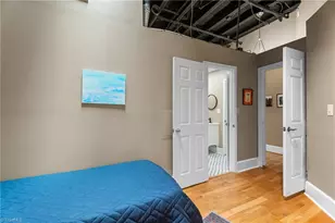1 W 5th St, Winston-Salem, NC 27101 - Photo 22