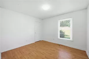 4610 Lawndale Dr, Greensboro, NC 27455 - Photo 10