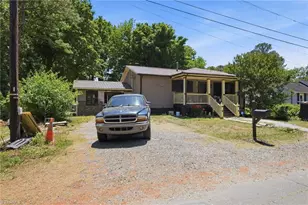 683 Turner St, Hillsborough, NC 27278 - Photo 16