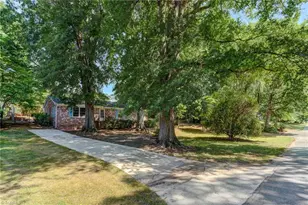 1831 Pennrose Dr, Reidsville, NC 27320 - Photo 2