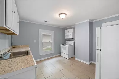 914 Lincoln Street, Greensboro, NC 27401 - Photo 8