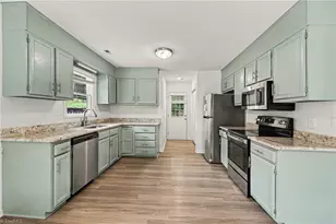 3806 Talmaga Ln, Greensboro, NC 27410 - Photo 14