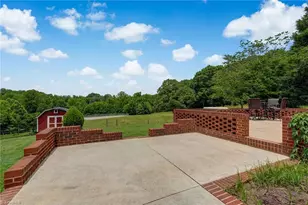 411 Vintage Rd, Eden, NC 27288 - Photo 30