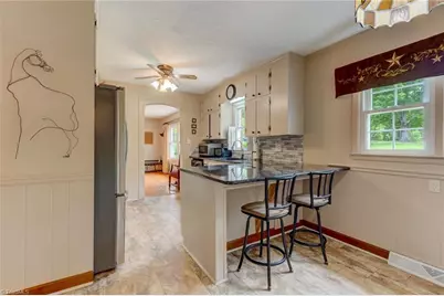 411 Vintage Road, Eden, NC 27288 - Photo 16
