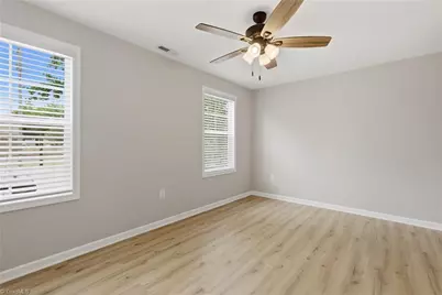 2408 Phillips Avenue, Greensboro, NC 27405 - Photo 30