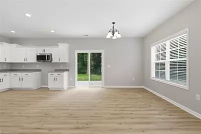 2408 Phillips Avenue, Greensboro, NC 27405 - Photo 18