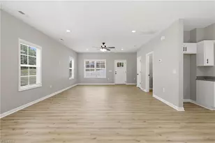 2408 Phillips Ave, Greensboro, NC 27405 - Photo 16