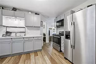 2204 Rawson St, Winston-Salem, NC 27127 - Photo 8