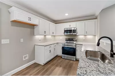 409 Nelson Street, Kernersville, NC 27284 - Photo 12