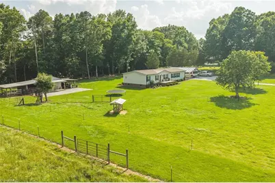 441 Fairgrounds Road, Taylorsville, NC 28681 - Photo 2