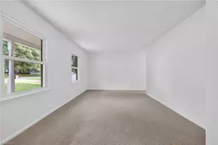 4013 Oak Ridge Dr, Winston-Salem, NC 27105 - Photo 6