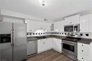 4013 Oak Ridge Dr, Winston-Salem, NC 27105 - Photo 4