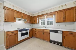 7813 Whipple Trail, Greensboro, NC 27455 - Photo 12