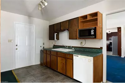 4226 Gumtree Road, Winston-Salem, NC 27107 - Photo 32