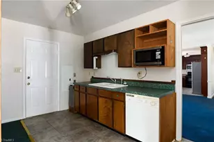4226 Gumtree Rd, Winston-Salem, NC 27107 - Photo 32