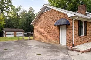 4226 Gumtree Rd, Winston-Salem, NC 27107 - Photo 4