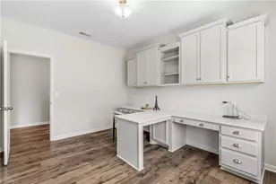5500 Baverhof Dr, Greensboro, NC 27405 - Photo 22