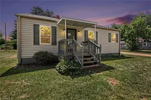 110 Spring St, Kernersville, NC 27284 - Photo 22