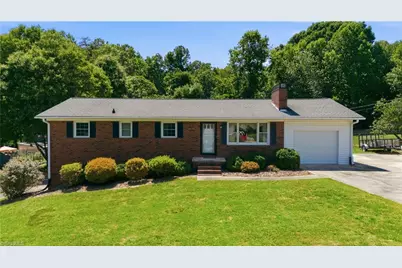 464 Cedar Drive, Winston-Salem, NC 27107 - Photo 2