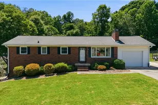 464 Cedar Dr, Winston-Salem, NC 27107 - Photo 2