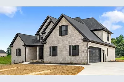 5084 Southern Pines Drive, Kernersville, NC 27284 - Photo 2