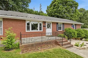 136 Queensbury Rd, Winston-Salem, NC 27104 - Photo 2