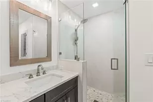 1001 Country Club Dr, High Point, NC 27262 - Photo 24