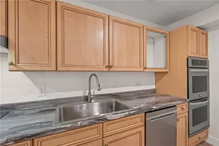 1001 Country Club Dr, High Point, NC 27262 - Photo 36