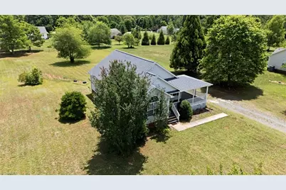 3301 Cloverdale Court, Efland, NC 27243 - Photo 4