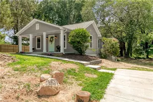 307 Wayside Dr, Winston-Salem, NC 27107 - Photo 2