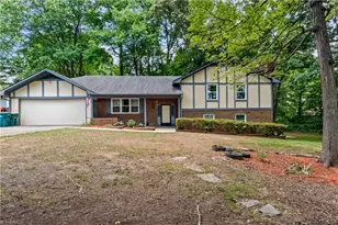 1106 Kelwyn Ln, Lewisville, NC 27023 - Photo 2