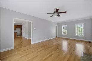 1445 Meadowlands Dr, Winston-Salem, NC 27107 - Photo 8