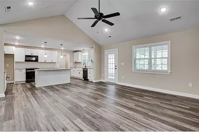4800 Edinborough Road, Greensboro, NC 27406 - Photo 16