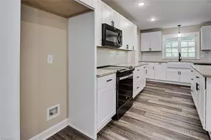 4800 Edinborough Rd, Greensboro, NC 27406 - Photo 26