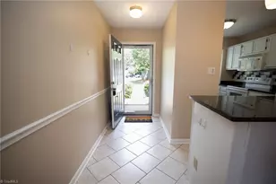 1303 Glen Raven Ct, Greensboro, NC 27410 - Photo 10