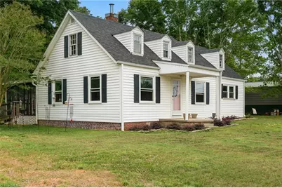 2136 Courtney Huntsville Road, Yadkinville, NC 27055 - Photo 2