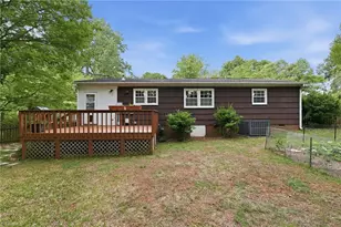 2814 Dellwood Dr, Greensboro, NC 27408 - Photo 24
