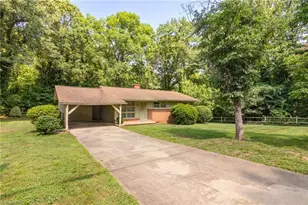 601 Roberts St, Eden, NC 27288 - Photo 2