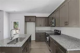 619 Wesley Dr, High Point, NC 27260 - Photo 6