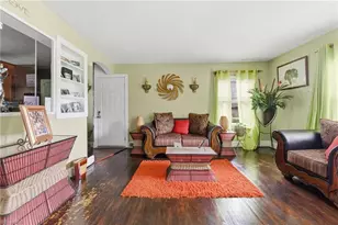 2360 Dellabrook Rd, Winston-Salem, NC 27105 - Photo 4