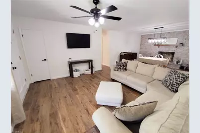 1003 Hillcrest Drive, Thomasville, NC 27360 - Photo 14