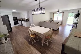 1003 Hillcrest Dr, Thomasville, NC 27360 - Photo 8