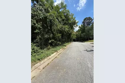 1007 Beaumont Avenue, Greensboro, NC 27401 - Photo 12
