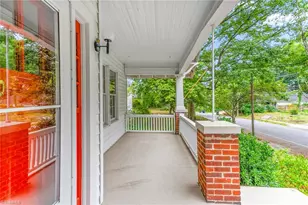 949 Hutton St, Winston-Salem, NC 27101 - Photo 6