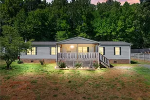 199 Sable Ln, Thomasville, NC 27360 - Photo 1