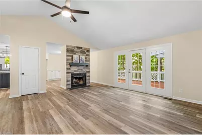 2021 Warwickshire Drive, Greensboro, NC 27455 - Photo 12