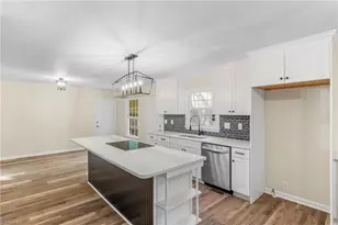 2021 Warwickshire Dr, Greensboro, NC 27455 - Photo 20