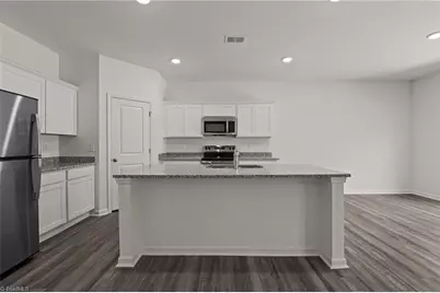 997 Riverbank Drive, Kernersville, NC 27284 - Photo 4