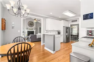 7600 Pond Ct, Kernersville, NC 27284 - Photo 16